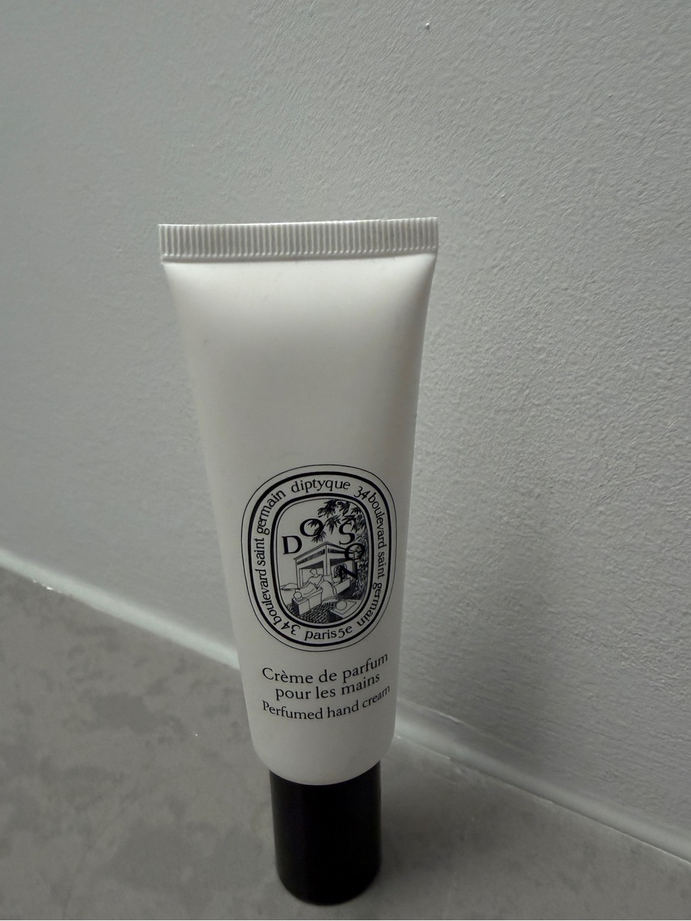 diptyque White Tube with Black Cap Hand Cream